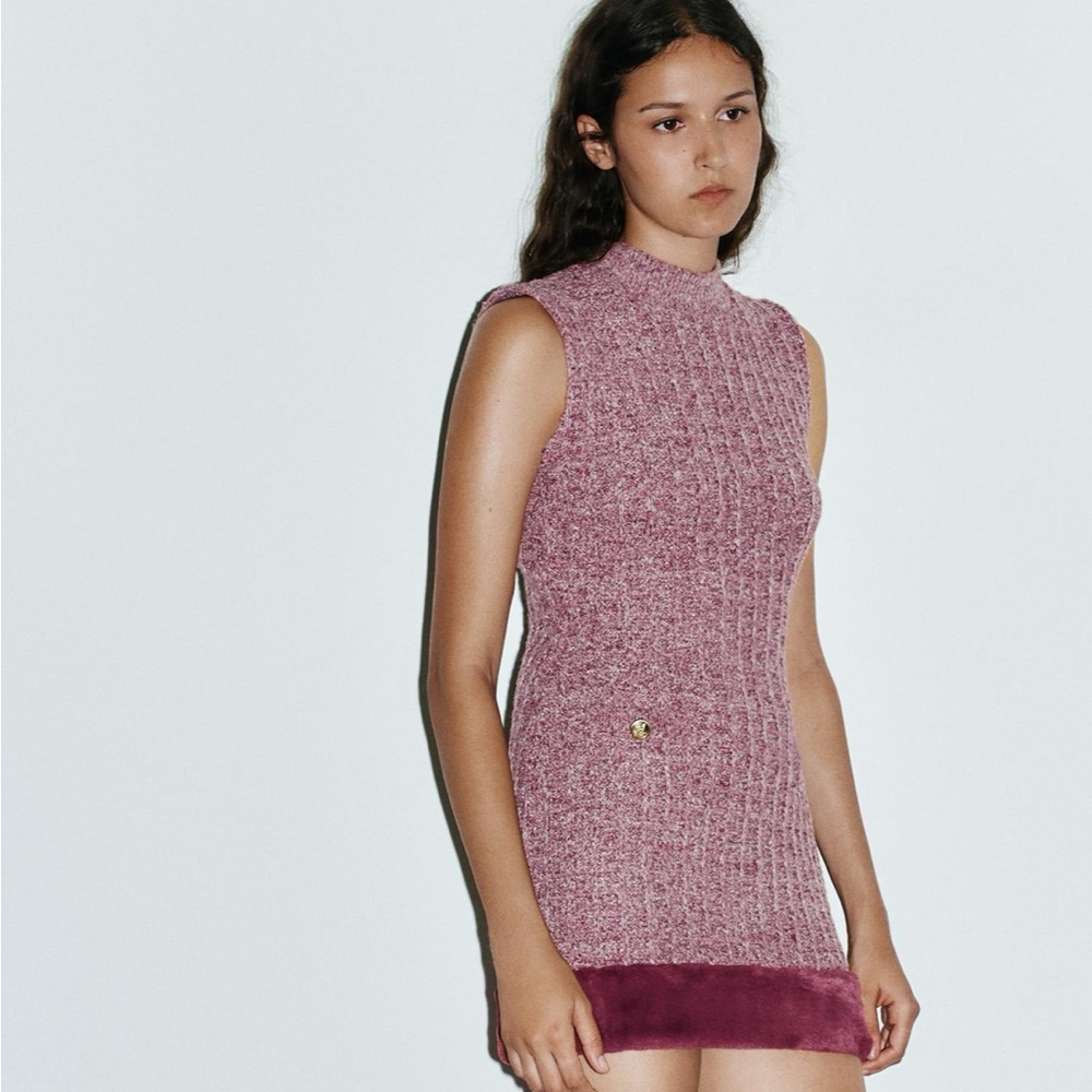 Zara Sleeveless Maroon Knit Dress with Faux Fur Trim - Picture 9 of 10
